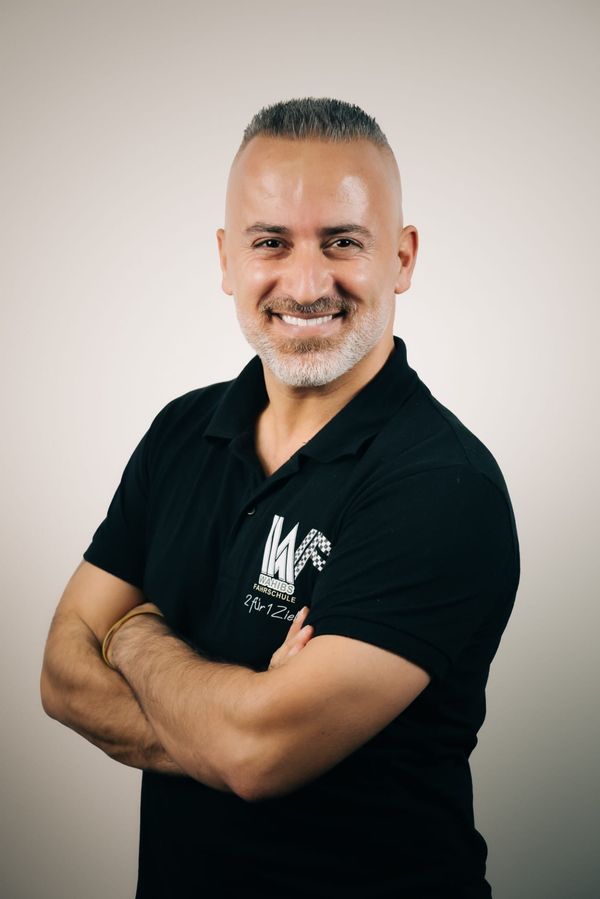 Wahib Yousef, Inhaber und Fahrlehrer